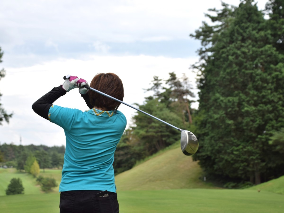 ゴルフで膝に痛みがある方は試してください